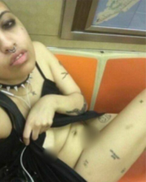 В Сеть слили голые фото дочери мэра Нью-Йорка 