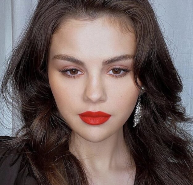 Пилинг для кожи головы: кому нужен и как подобрать правильный? 