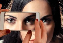 Глаза портят не экраны: врач связала проблемы со зрением с повседневными привычками