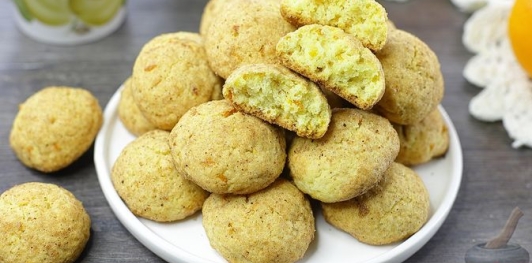 Фото приготовления рецепта: Апельсиновое песочное печенье с корицей - шаг №17