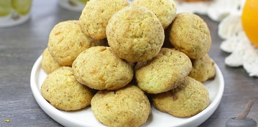 Фото приготовления рецепта: Апельсиновое песочное печенье с корицей - шаг №16