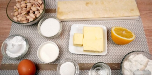 Фото приготовления рецепта: Баклава в форме тарталеток с начинкой из фисташек и лабне - шаг №1