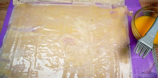 Фото приготовления рецепта: Баклава в форме тарталеток с начинкой из фисташек и лабне - шаг №2