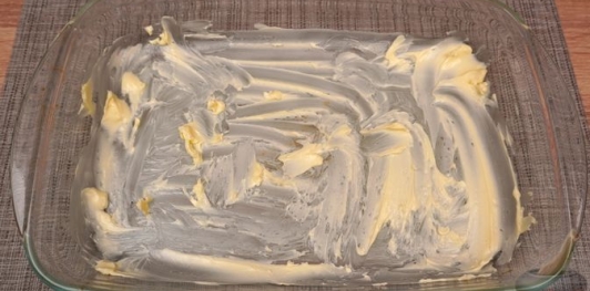 Фото приготовления рецепта: Блинчики с грибами, запечённые со сливочным соусом и сыром - шаг №29