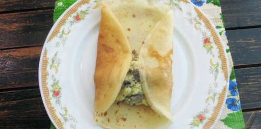 Фото приготовления рецепта: Блинчики с картошкой и грибами - шаг №27