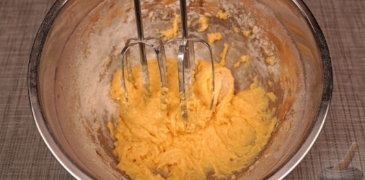 Фото приготовления рецепта: Блинчики с маком и кремом - шаг №5