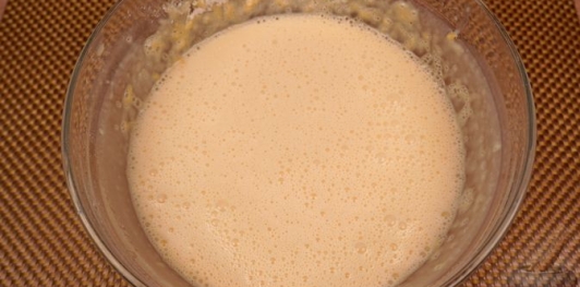 Фото приготовления рецепта: Блинчики с маком, на молоке - шаг №7