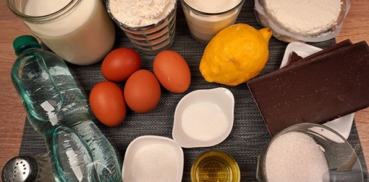 Фото приготовления рецепта: Блинчики с творожной начинкой, в шоколаде - шаг №1