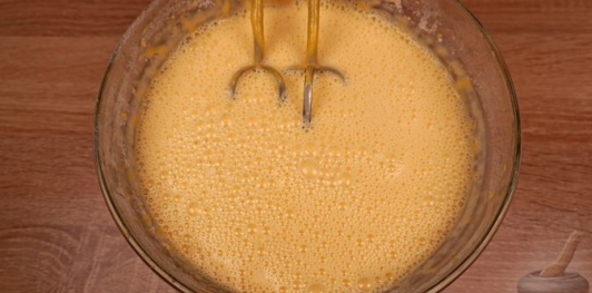 Фото приготовления рецепта: Блинчики с творожной начинкой, в шоколаде - шаг №7