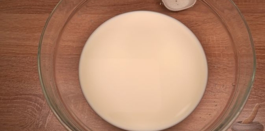 Фото приготовления рецепта: Блинчики с творожной начинкой, в шоколаде - шаг №2