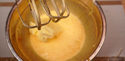 Фото приготовления рецепта: Блинчики сентдёрдьские (блинный торт по-венгерски) - шаг №17