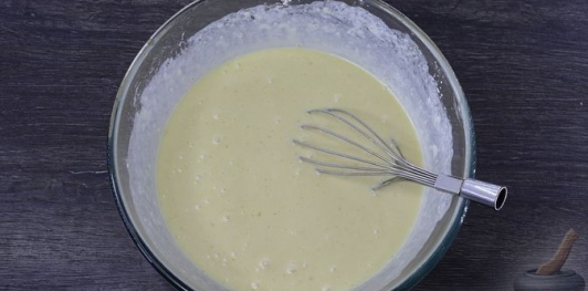 Фото приготовления рецепта: Блины с маковой начинкой - шаг №7