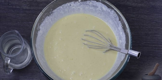 Фото приготовления рецепта: Блины с маковой начинкой - шаг №8