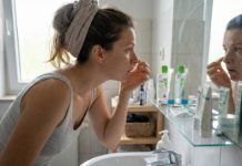 Молодёжь шокирует родителей: новый тренд ставит жирный крест на привычной красоте