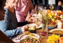 Диетолог Русакова назвала безопасные сроки хранения праздничных блюд