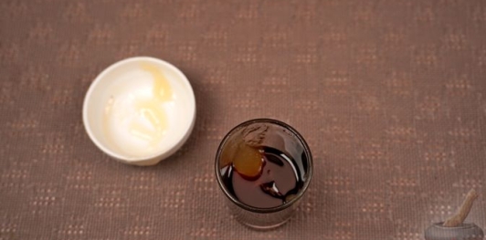 Фото приготовления рецепта: Фаршированные перепела с рисом, инжиром, курагой и кедровыми орехами - шаг №18