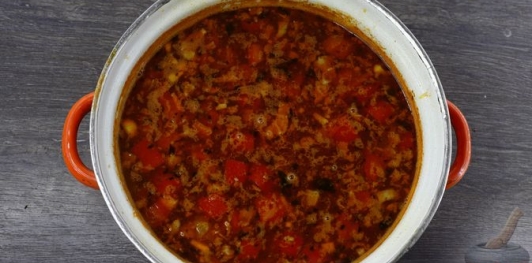 Фото приготовления рецепта: Фасолевый суп с фаршем - шаг №20