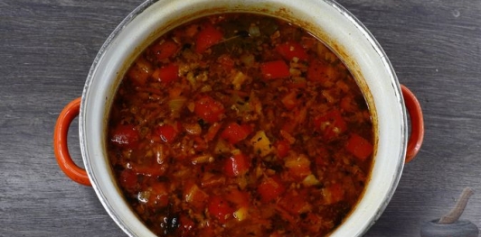 Фото приготовления рецепта: Фасолевый суп с фаршем - шаг №16