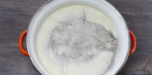 Фото приготовления рецепта: Гороховый суп с чечевицей, на говяжьем бульоне - шаг №5