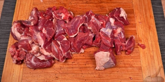 Фото приготовления рецепта: Гуляш из баранины - шаг №6