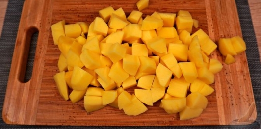 Фото приготовления рецепта: Гуляш из баранины - шаг №14