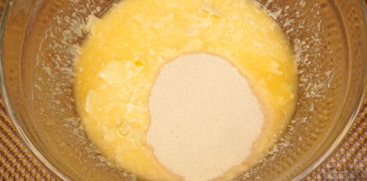 Фото приготовления рецепта: Калбурабасты (турецкое печенье с ореховой начинкой) - шаг №8