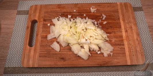 Фото приготовления рецепта: Картофельно-мясная запеканка Харя - шаг №4