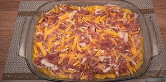 Фото приготовления рецепта: Картофельно-мясная запеканка Харя - шаг №12