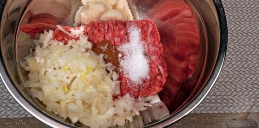 Фото приготовления рецепта: Кёфте джыз-быз (мамины фрикадельки) - шаг №7