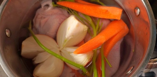 Фото приготовления рецепта: Курица по-черкесски - шаг №5