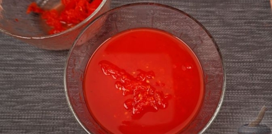 Фото приготовления рецепта: Курица с фасолью, в томатном соусе - шаг №7