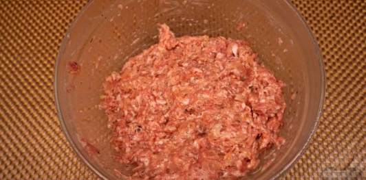 Фото приготовления рецепта: Лодочки из картофеля с фаршем (в духовке) - шаг №7