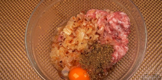 Фото приготовления рецепта: Лодочки из картофеля с фаршем (в духовке) - шаг №5