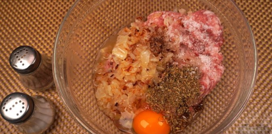 Фото приготовления рецепта: Лодочки из картофеля с фаршем (в духовке) - шаг №6