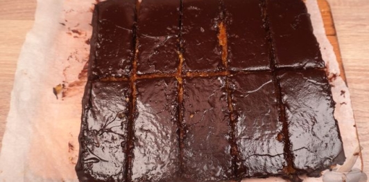 Фото приготовления рецепта: Мазурек с апельсином и шоколадом - шаг №28