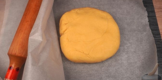 Фото приготовления рецепта: Мазурек с апельсином и шоколадом - шаг №18