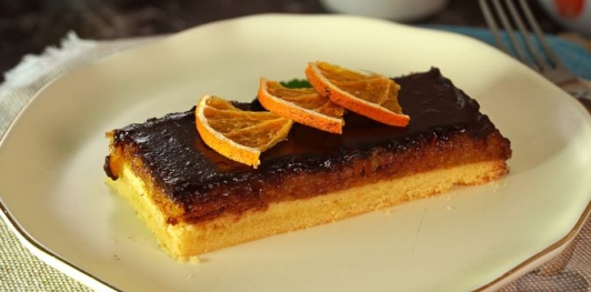 Фото приготовления рецепта: Мазурек с апельсином и шоколадом - шаг №29