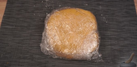 Фото приготовления рецепта: Мазурек с апельсином и шоколадом - шаг №6