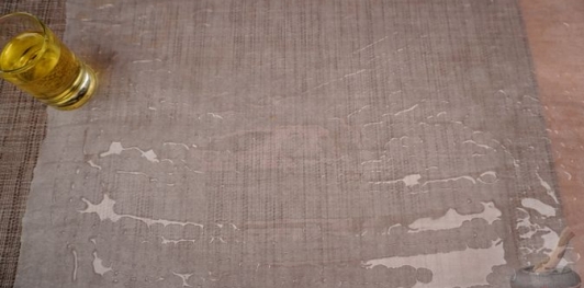 Фото приготовления рецепта: Мясной рулет с вялеными томатами, сыром и яйцами - шаг №15