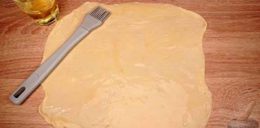 Фото приготовления рецепта: Молдавские вертуты с творогом и зеленью - шаг №16