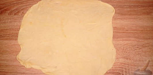 Фото приготовления рецепта: Молдавские вертуты с творогом и зеленью - шаг №15