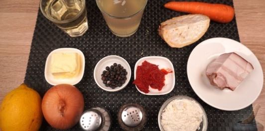 Фото приготовления рецепта: Можжевеловый соус - шаг №1