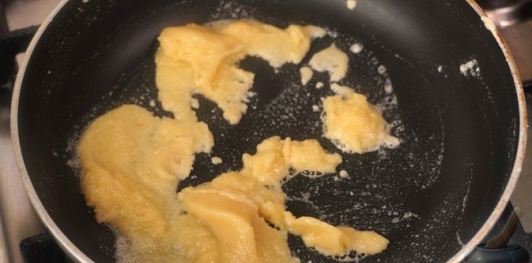 Фото приготовления рецепта: Можжевеловый соус - шаг №12