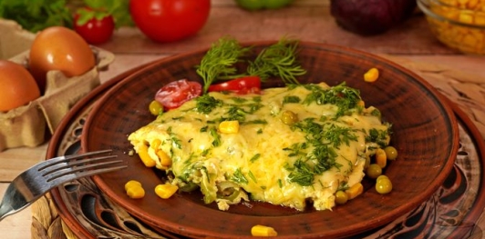 Фото приготовления рецепта: Омлет с овощами - шаг №18