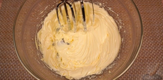 Фото приготовления рецепта: Ореховый торт с кофейным кремом - шаг №19