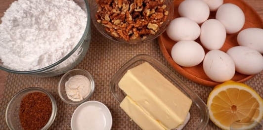 Фото приготовления рецепта: Ореховый торт с кофейным кремом - шаг №1