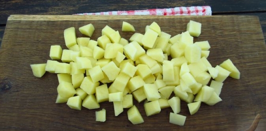 Фото приготовления рецепта: Овощной суп c болгарским перцем и помидорами - шаг №6