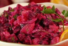 Панцарасалата ме пататес (свекольный салат с картошкой)