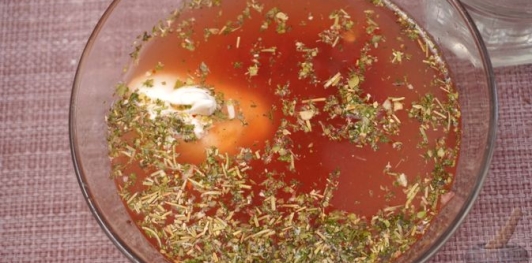 Фото приготовления рецепта: Перец, фаршированный мясом, помидорами и сыром (без риса) - шаг №8