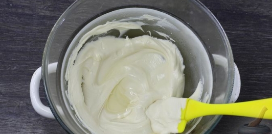 Фото приготовления рецепта: Песочный рулет с кукурузными хлопьями - шаг №19